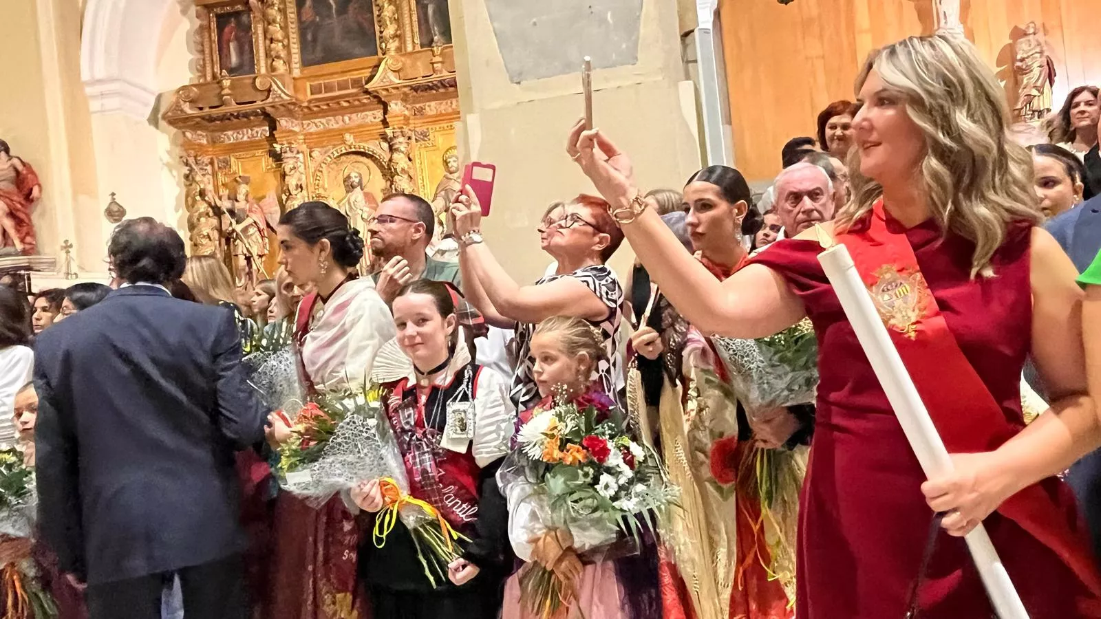 Procesión de la bajada de la Virgen de Corona de Almudévar. Foto Mercedes Manterola