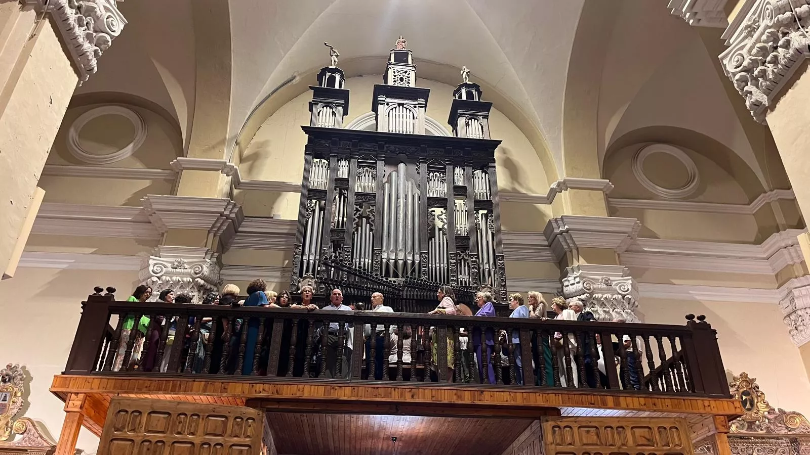 Procesión de la bajada de la Virgen de Corona de Almudévar. Foto Mercedes Manterola