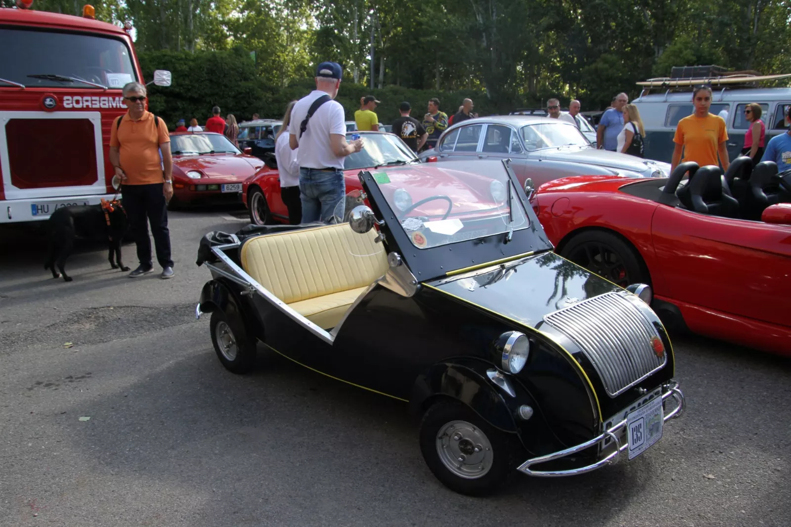 XVI Concentración de Vehículos Clásicos de Monzón. Foto Carlos Neofato 