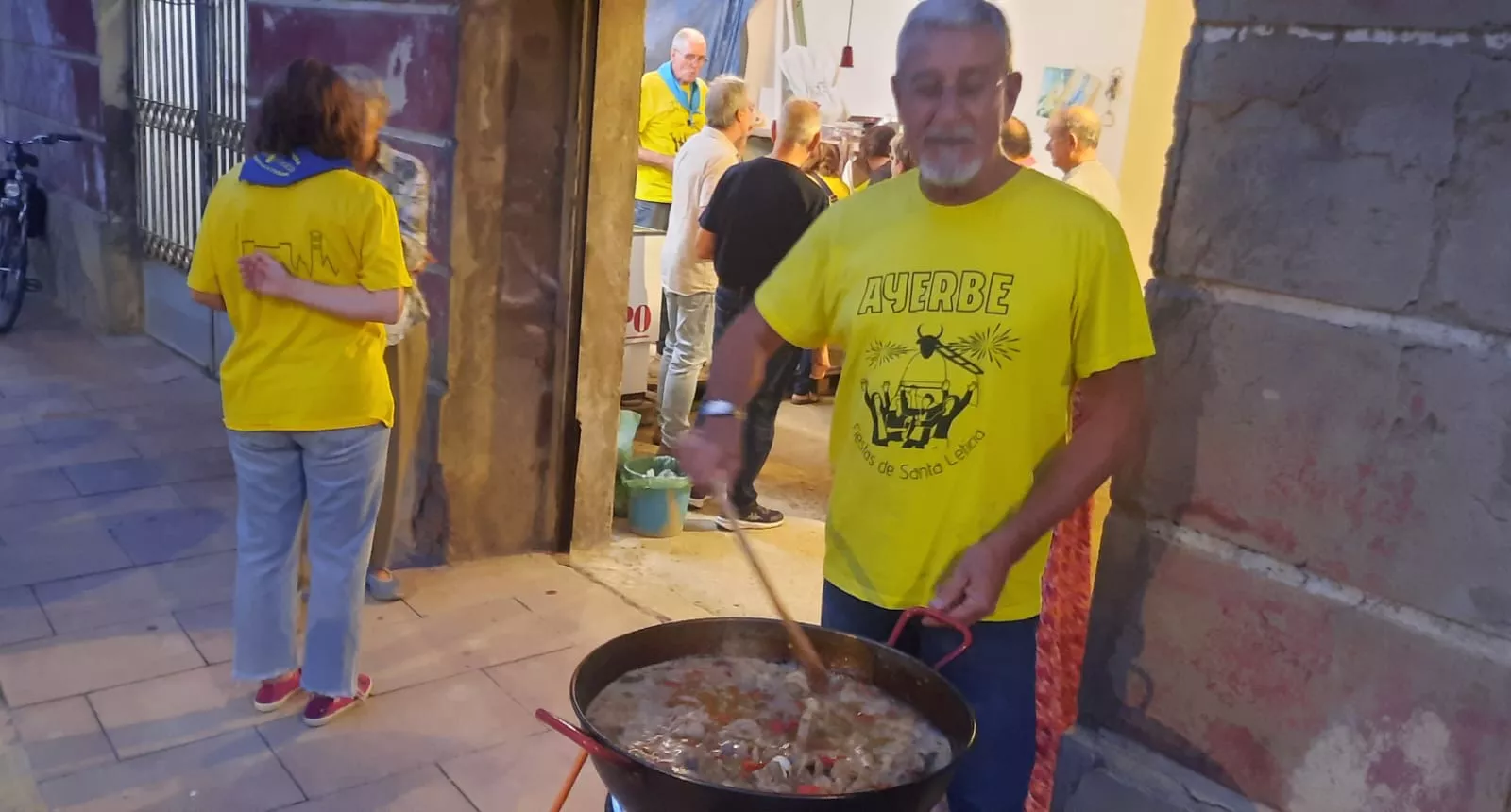 Las famosas calderetas de Ayerbe.