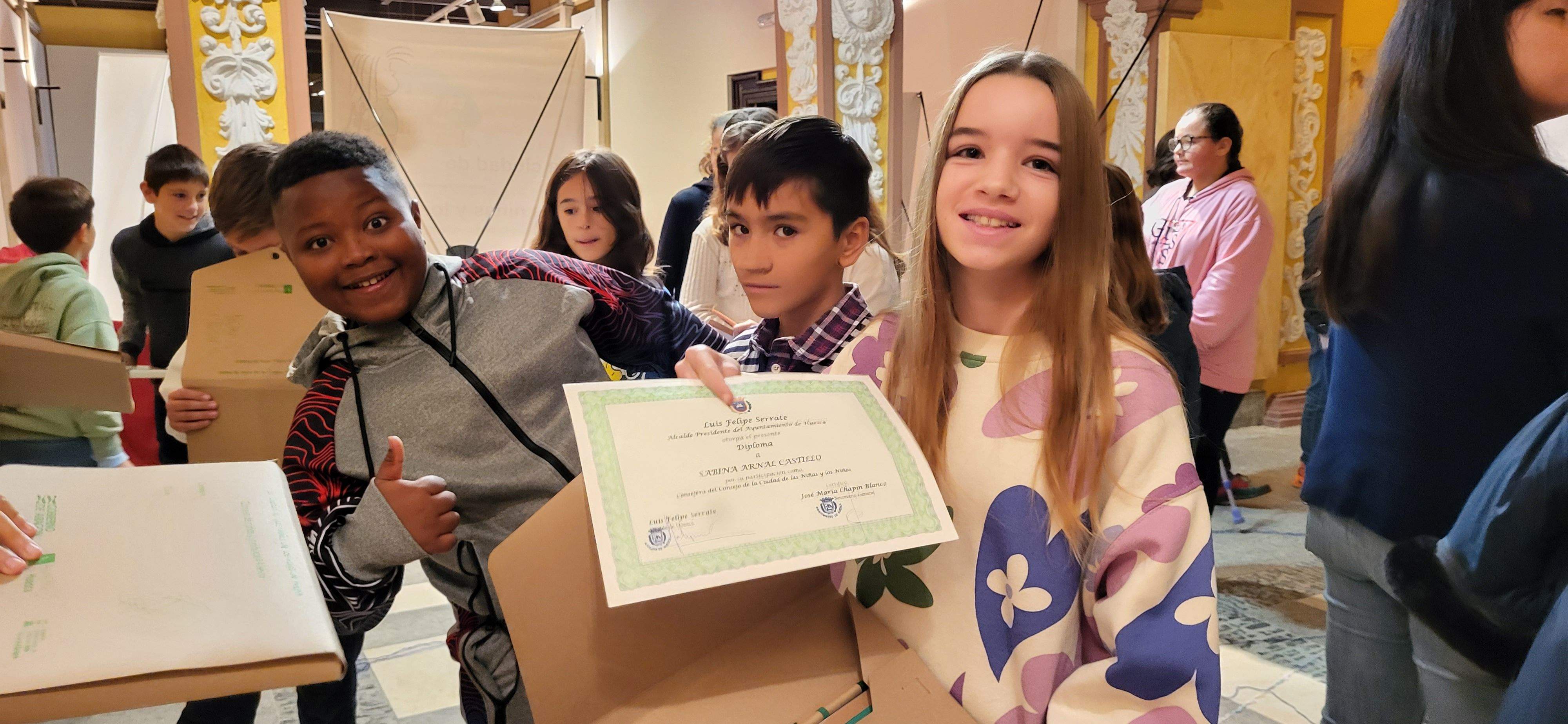 Miembros del Consejo de la Ciudad de las Niñas y los Niños de Huesca