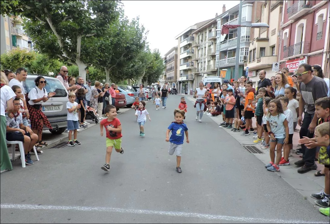 Llegada a meta de los niños hasta 3 años