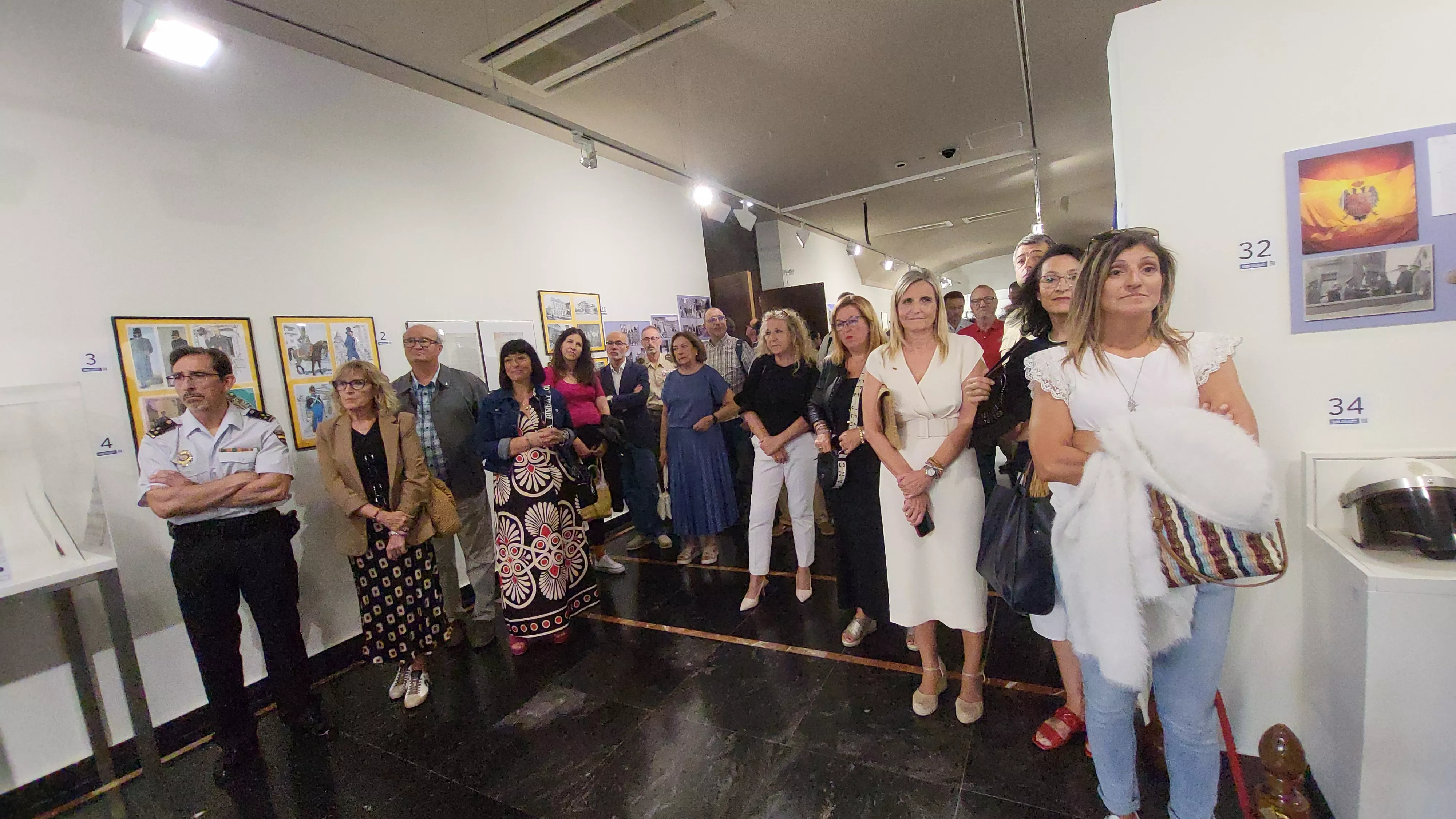 Inauguración en Huesca de la exposición “200 años de la Policía Nacional”. Foto Mercedes Manterola
