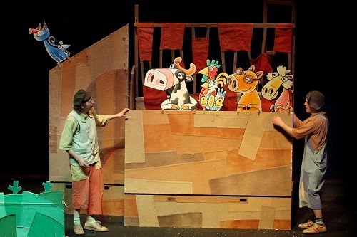 Menudo Teatro presenta La Baldufa: "Lío en la granja". Menudo Teatro presenta La Baldufa: "Lío en la granja".