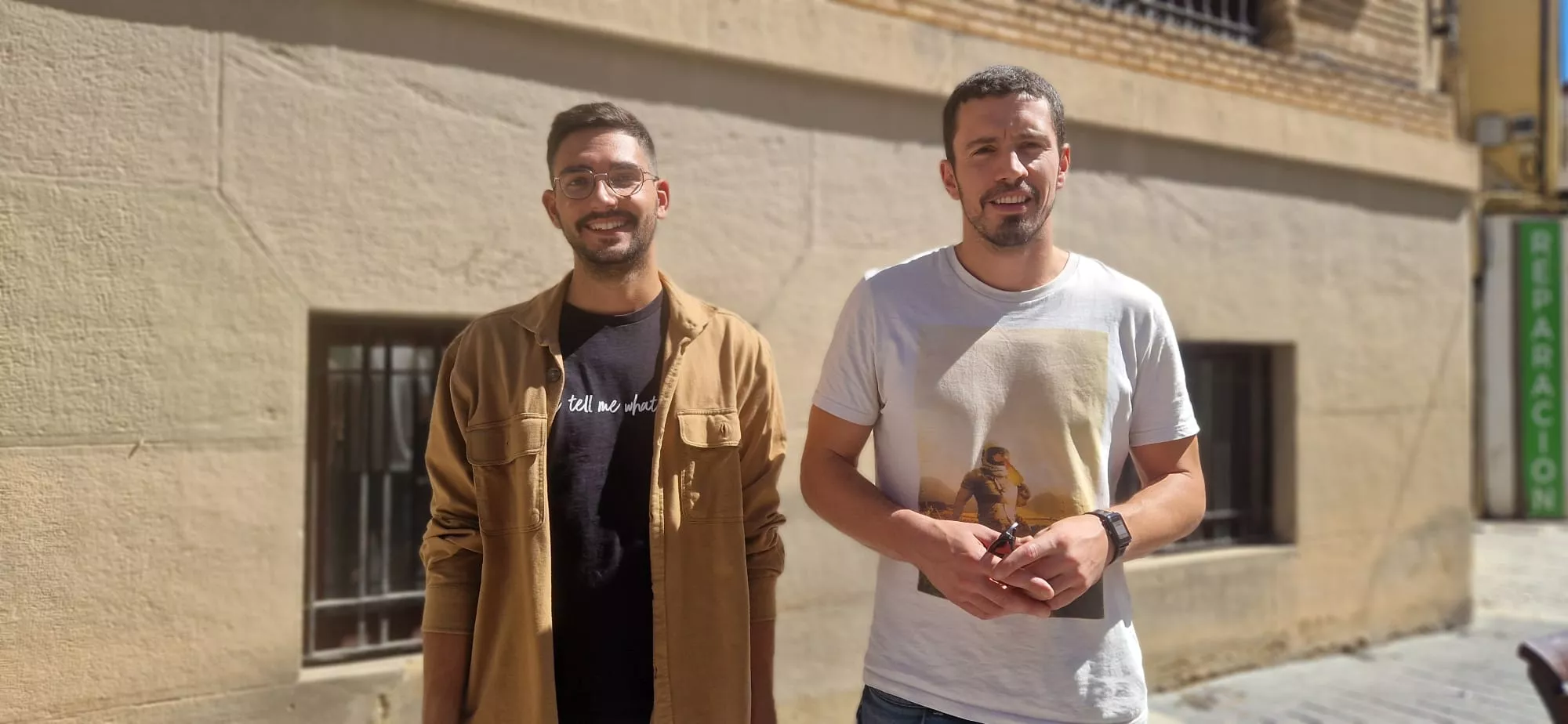 Noel Torrijos y Óscar Nadal, responsables de SOS Adolescente, participarán en la jornada de Cruz Roja. Foto Myriam Martínez 