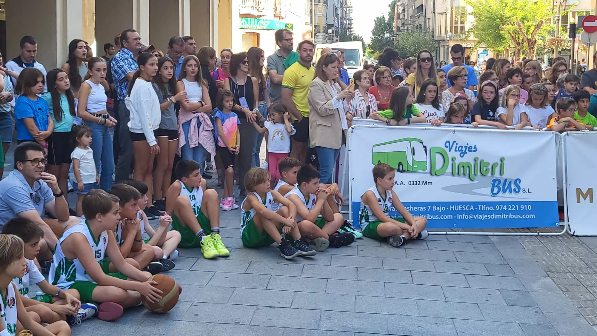 Presentación de Lobe Huesca la Magia en los Porches de Galicia