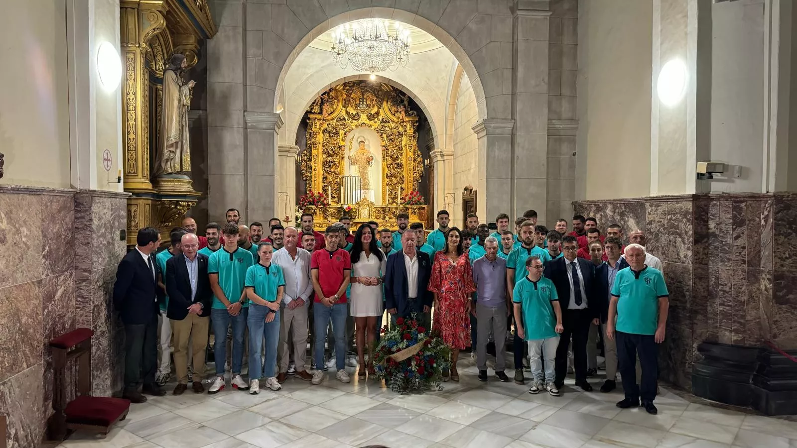 Ofrenda de San Lorenzo a la SD Huesca. Foto Ayuntamiento de Huesca