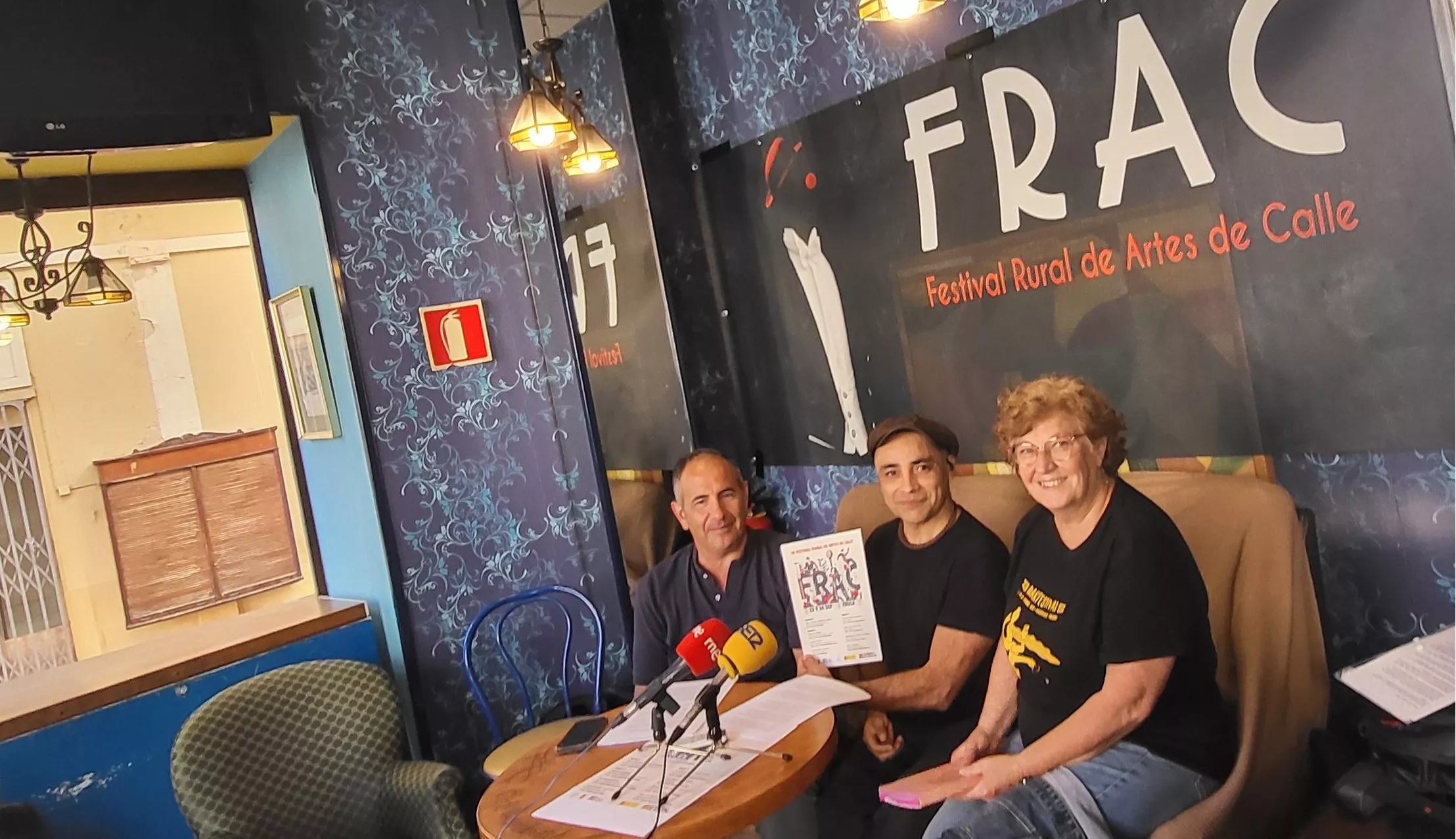 Joaquín Monesma, Nacho Rodríguez y María José Chinestra han presentado la cuarta edición Festival Rural de las Artes de Calle que acoge Frula.