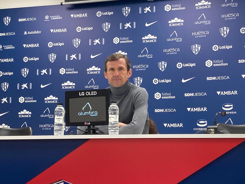 Cuco Ziganda, entrenador del Huesca.