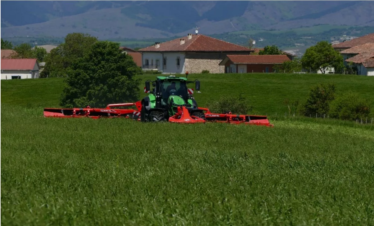 Segadora acondicionadora FC13460 de Kuhn