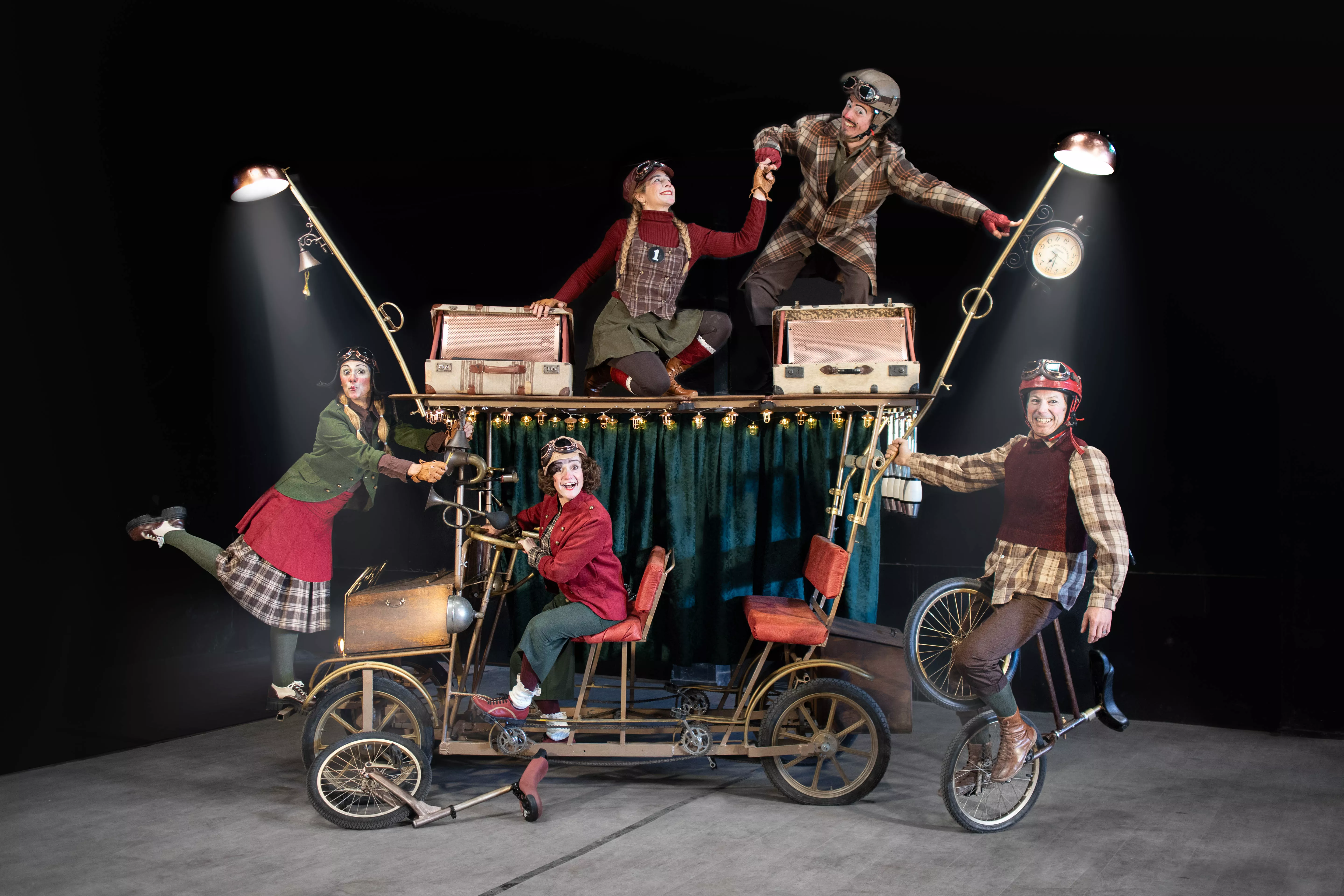 La Finestra Producciones y "Pilots".