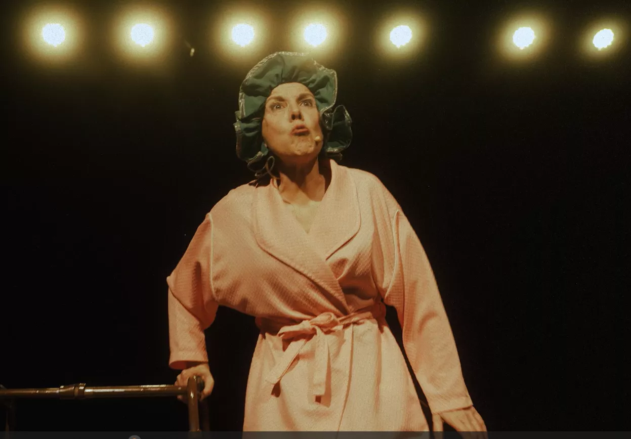 Amparo Nogués y "Todas las hembras que habito".