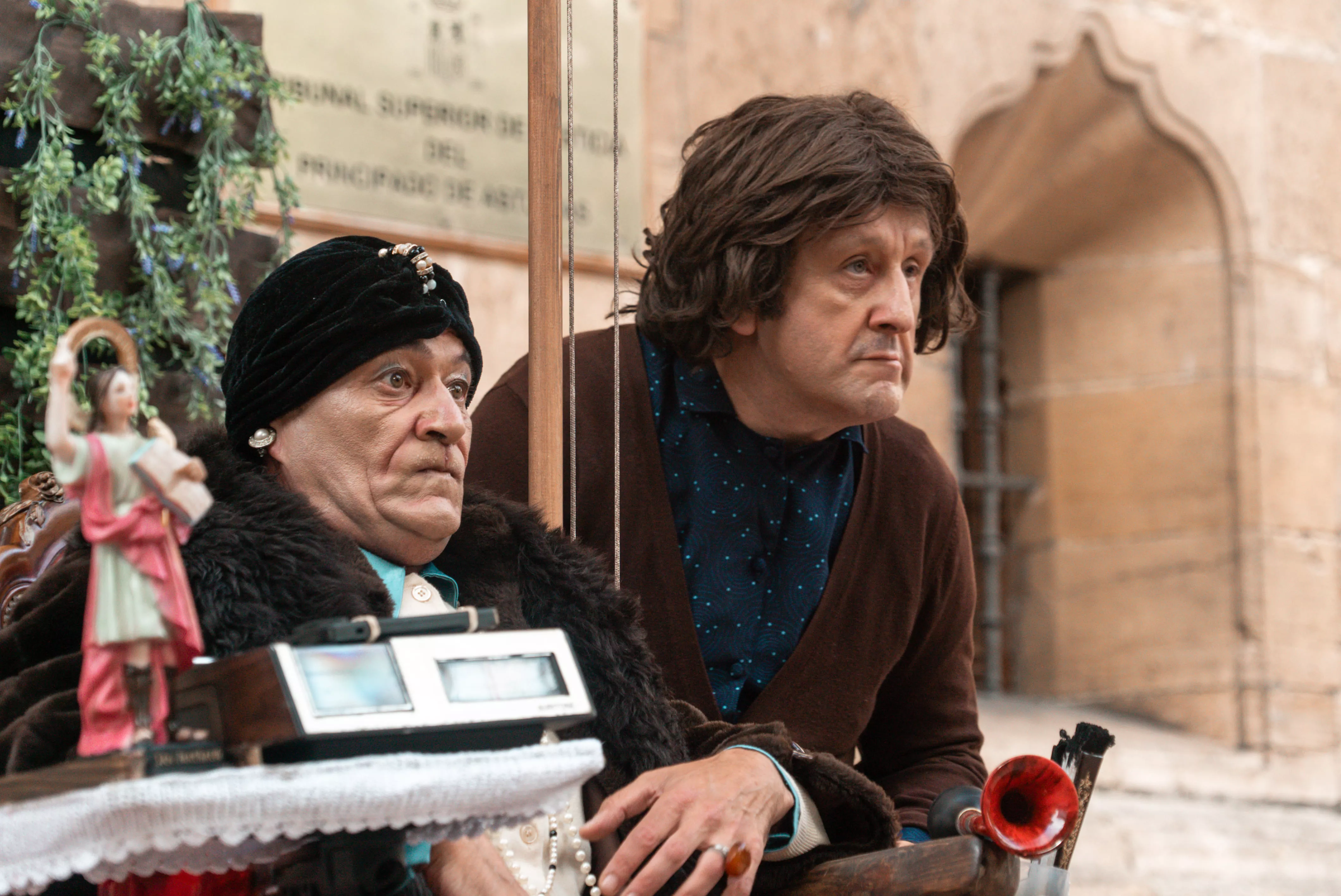 La Roca Producciones y "Zozobra".