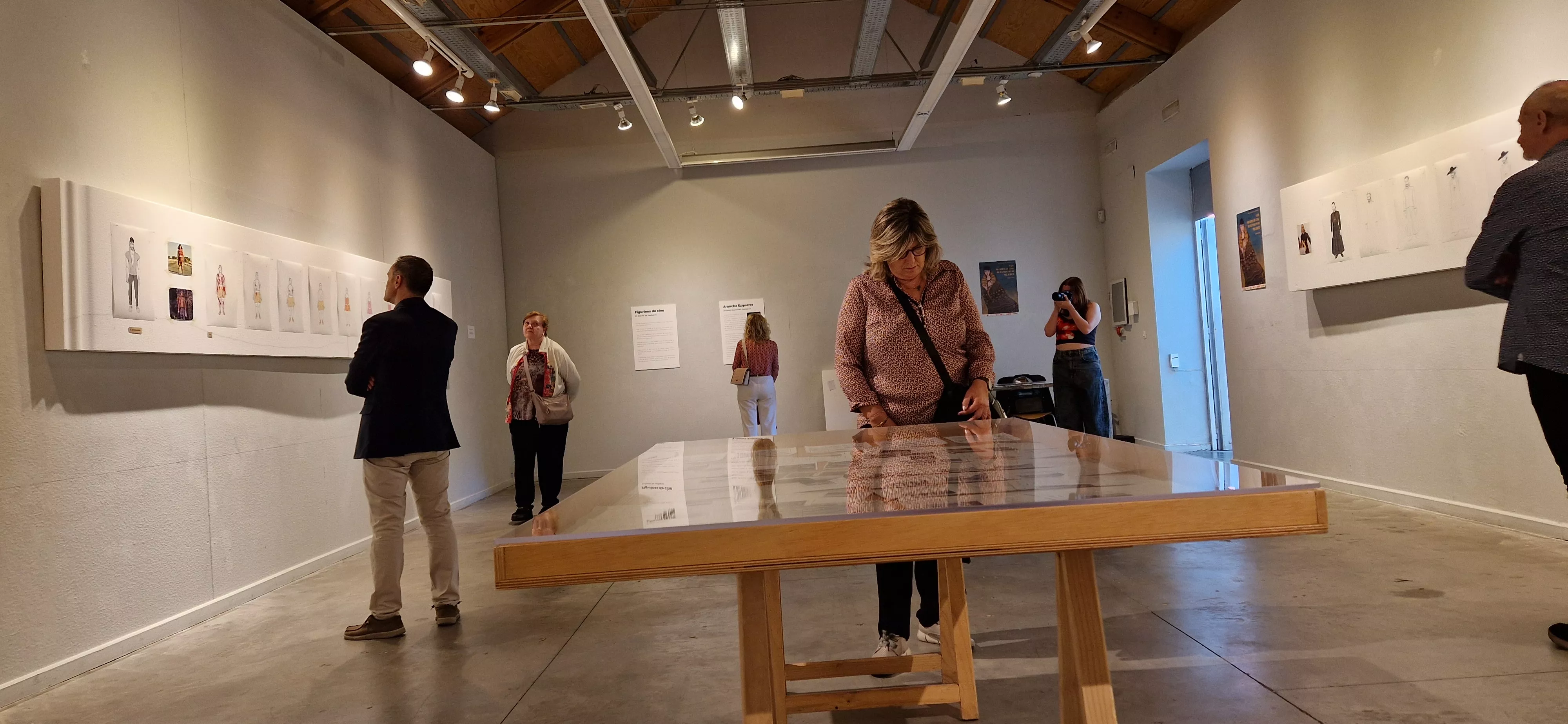 Inauguración de la exposición "Figurines de cine". Foto Myriam Martínez