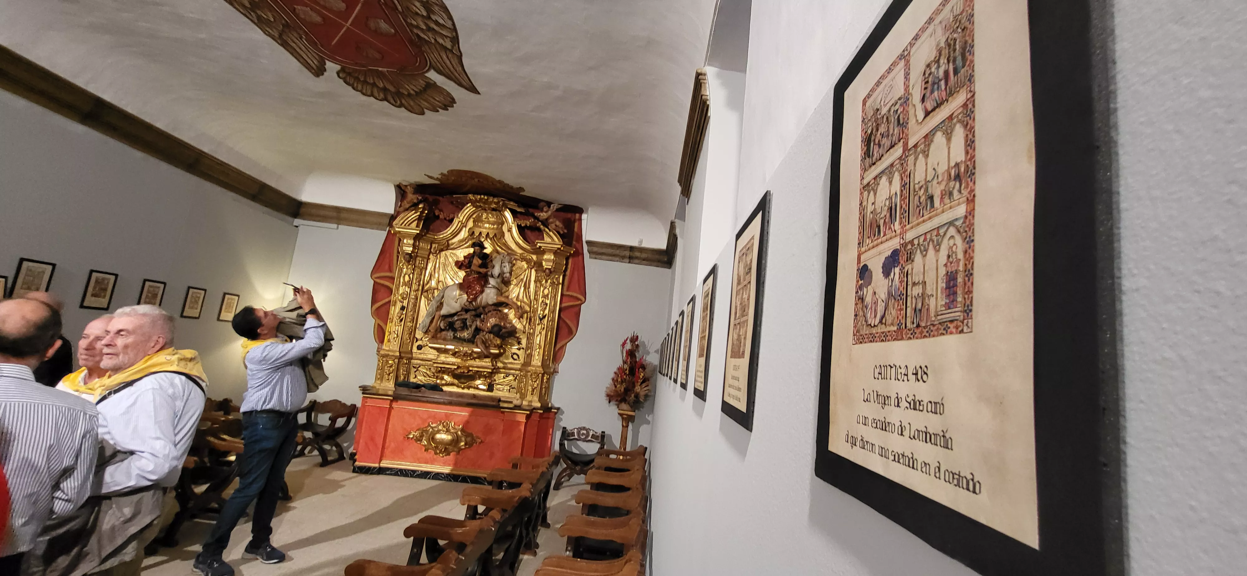 Recepción en el Ayuntamiento de Huesca a los participantes en el XXII Encuentro de Asociaciones del Camino de Santiago. Foto Mercedes Manterola