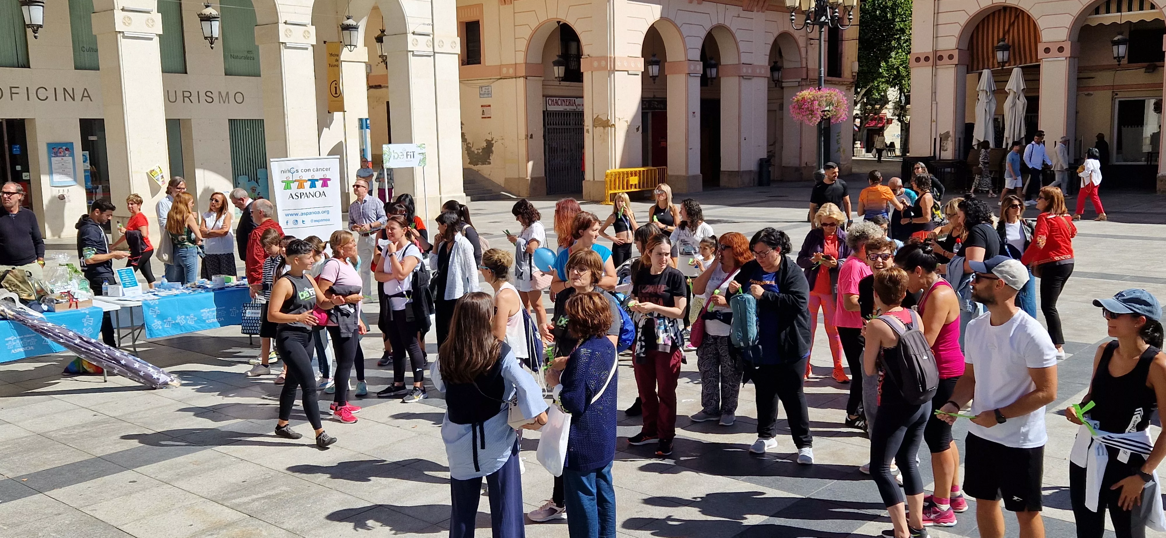 Actividad solidaria de Be25FIT en favor de Aspanoa. Foto Myriam Martínez