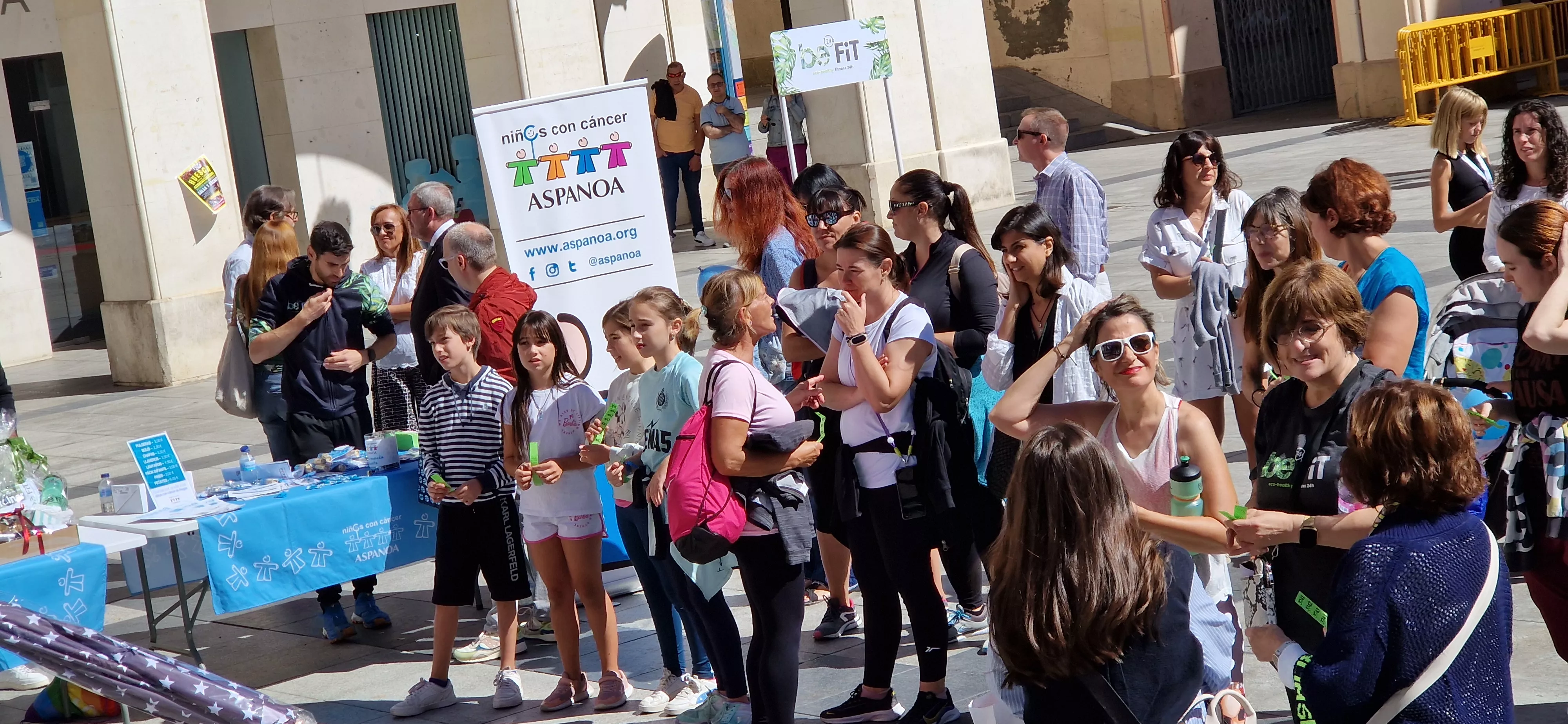Actividad solidaria de Be25FIT en favor de Aspanoa. Foto Myriam Martínez