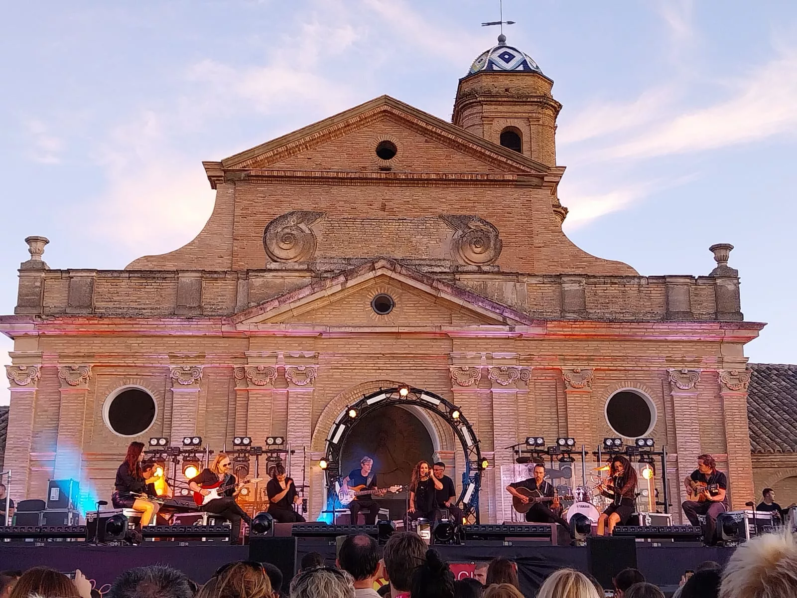 Actuación de Malú para cerrar el Festival Sonna de la DPH. Foto Miguel Angel Lordán 
