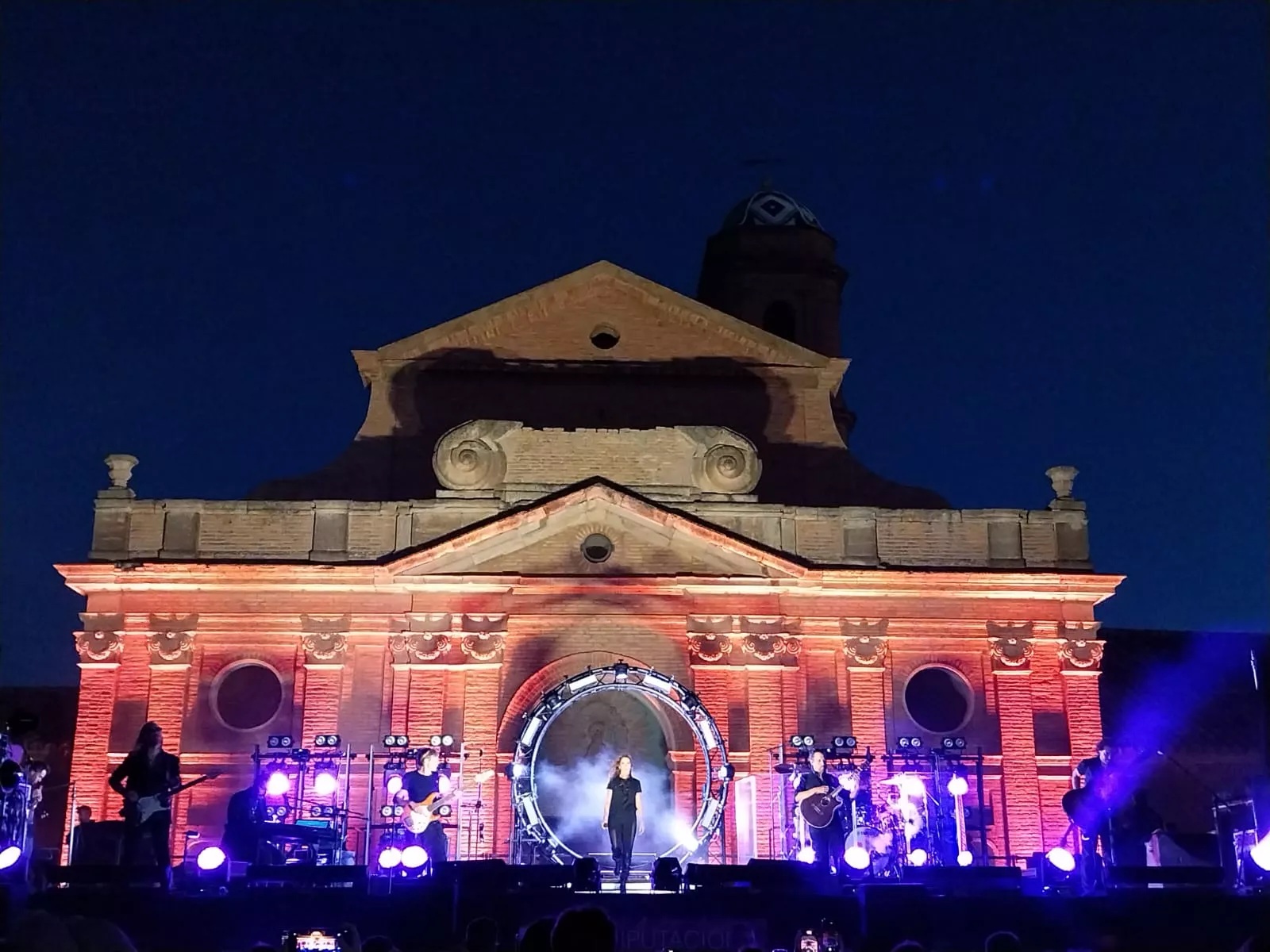 Actuación de Malú para cerrar el Festival Sonna de la DPH.  Foto Miguel Angel Lordán 