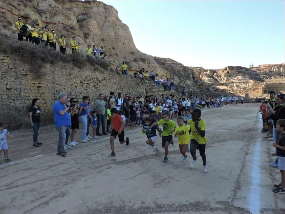 Carrera de niños y niñas 8 y 9 años