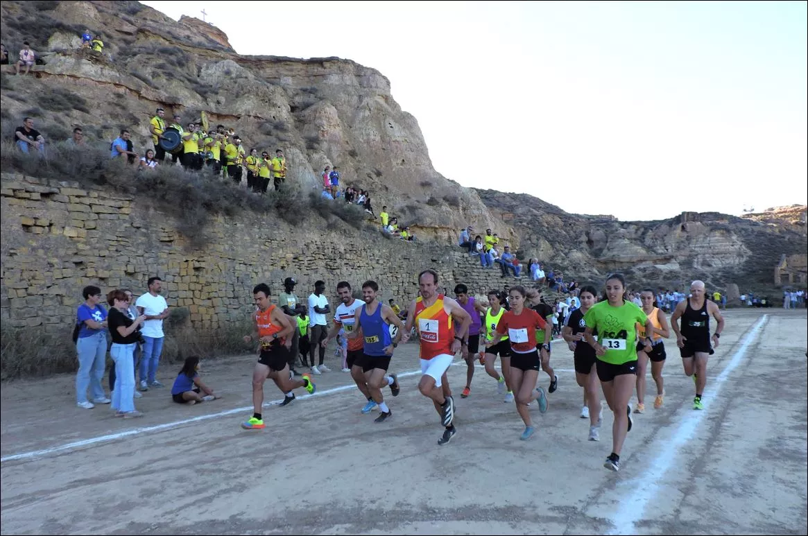 Inicio de XXVII Carrera Pedestre Antonio Luna