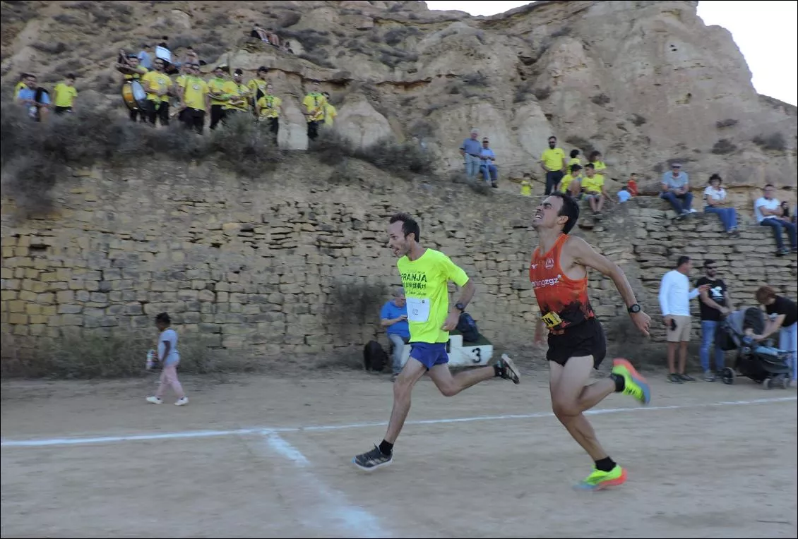 Javier Castells vence en una prima a Alberto Puyuelo