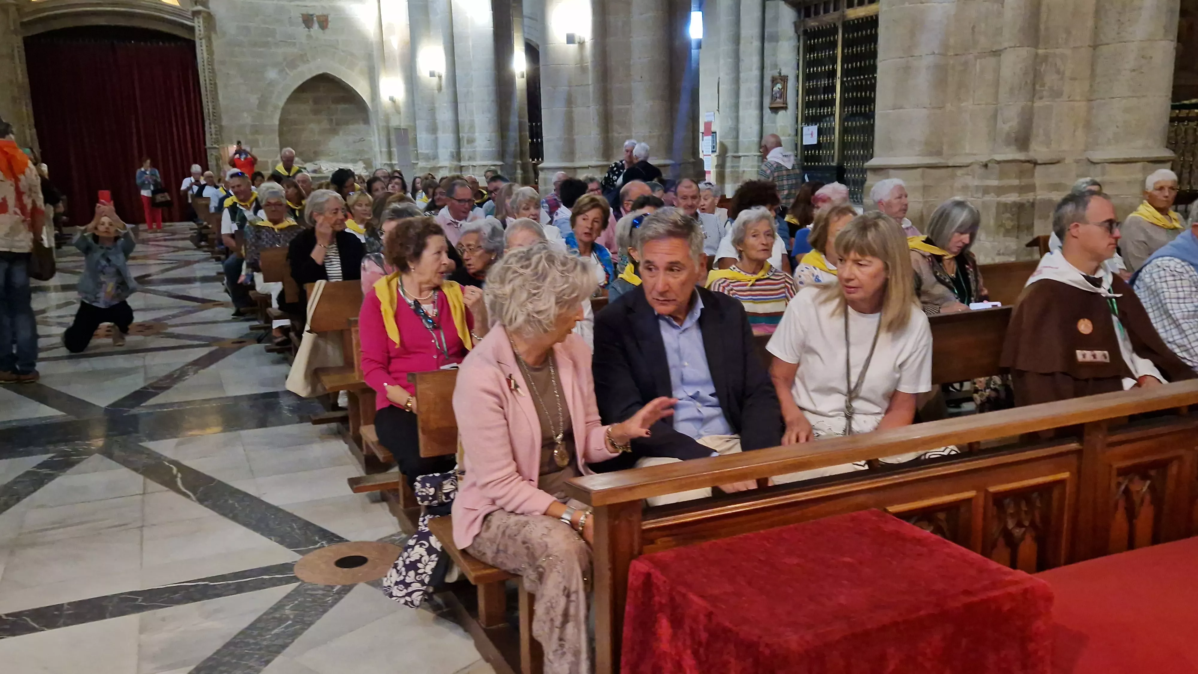 Misa en la Catedral de Huesca, en el XXII Encuentro de Asociaciones del Camino de Santiago. Foto Myriam Martínez 