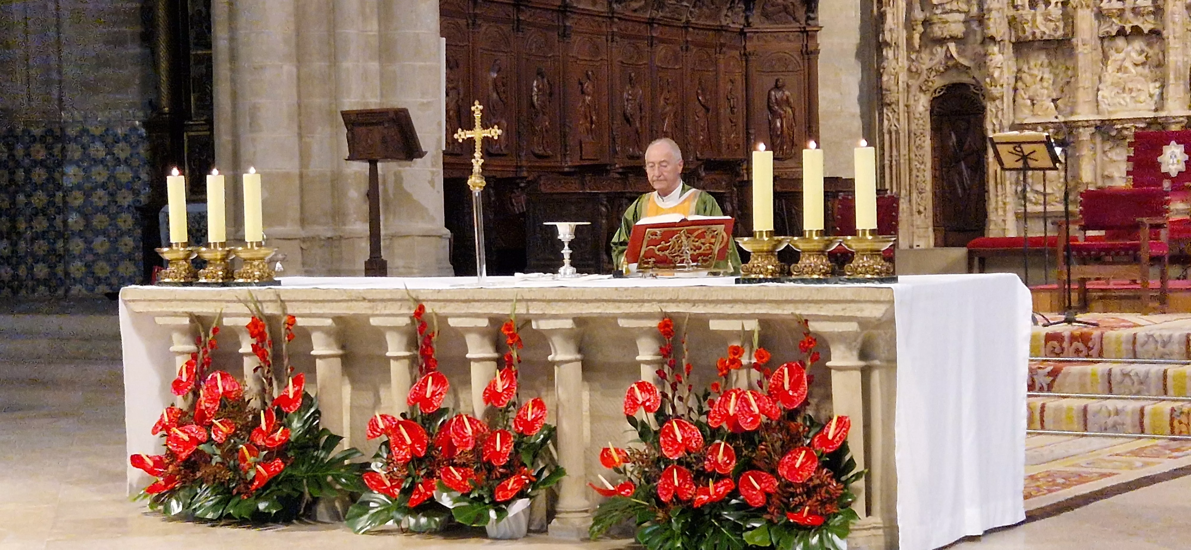 Misa en la Catedral de Huesca, en el XXII Encuentro de Asociaciones del Camino de Santiago. Foto Myriam Martínez 