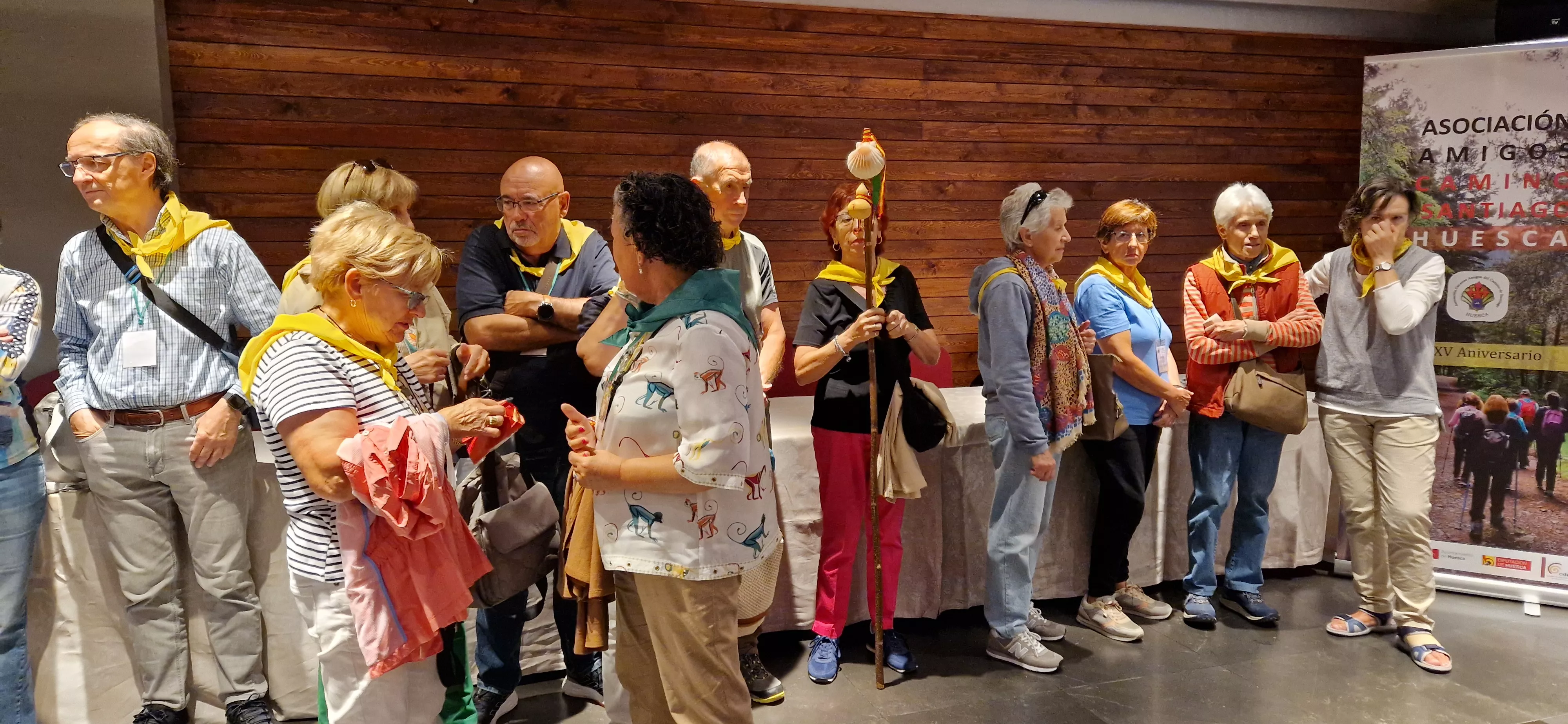 Entrega del Bordón del Peregrino del Camino de Santiago a Irún. Foto Myriam Martínez 