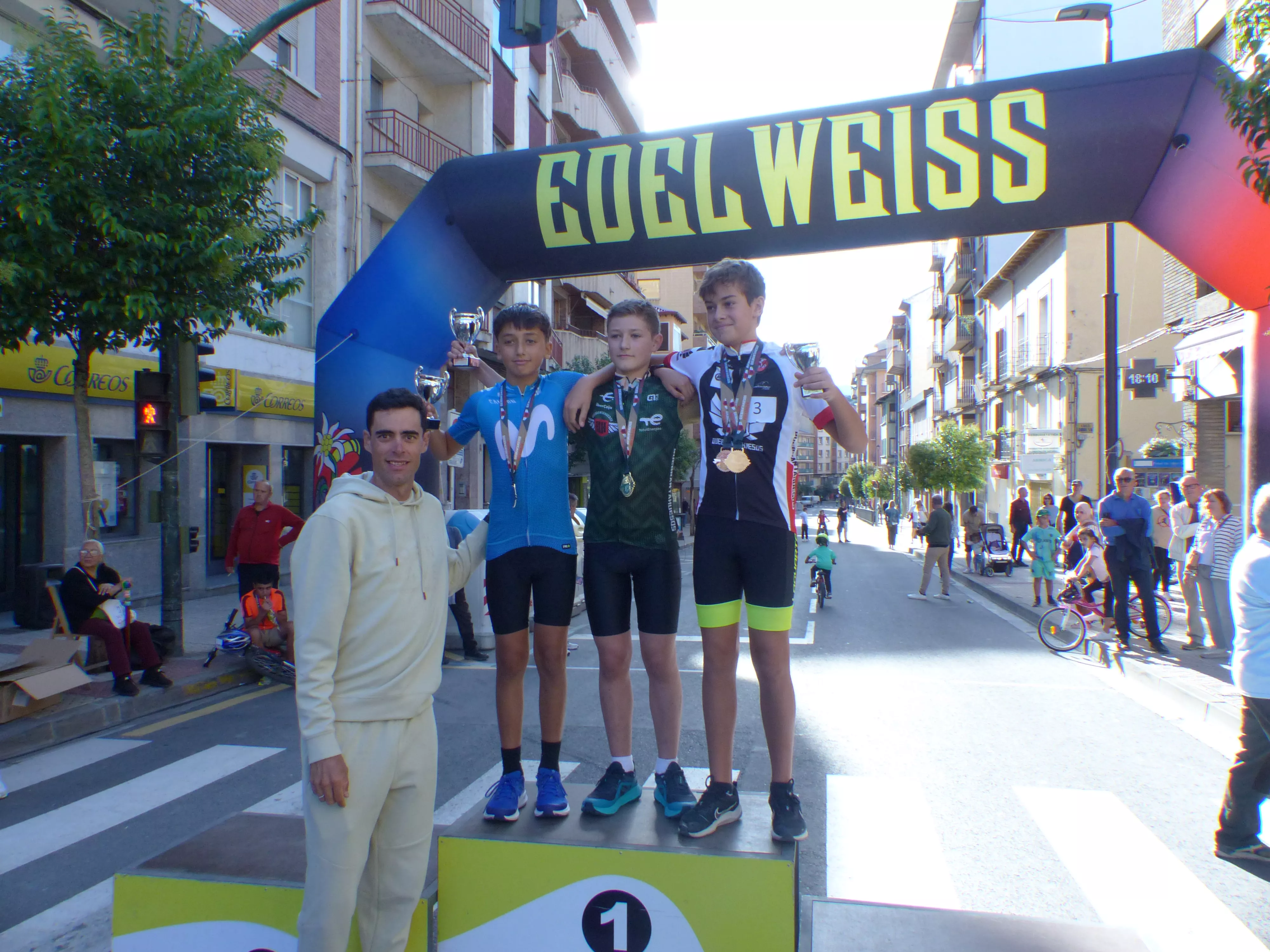 Mini Quebrantahuesos. Foto Andrés Alcaraz.