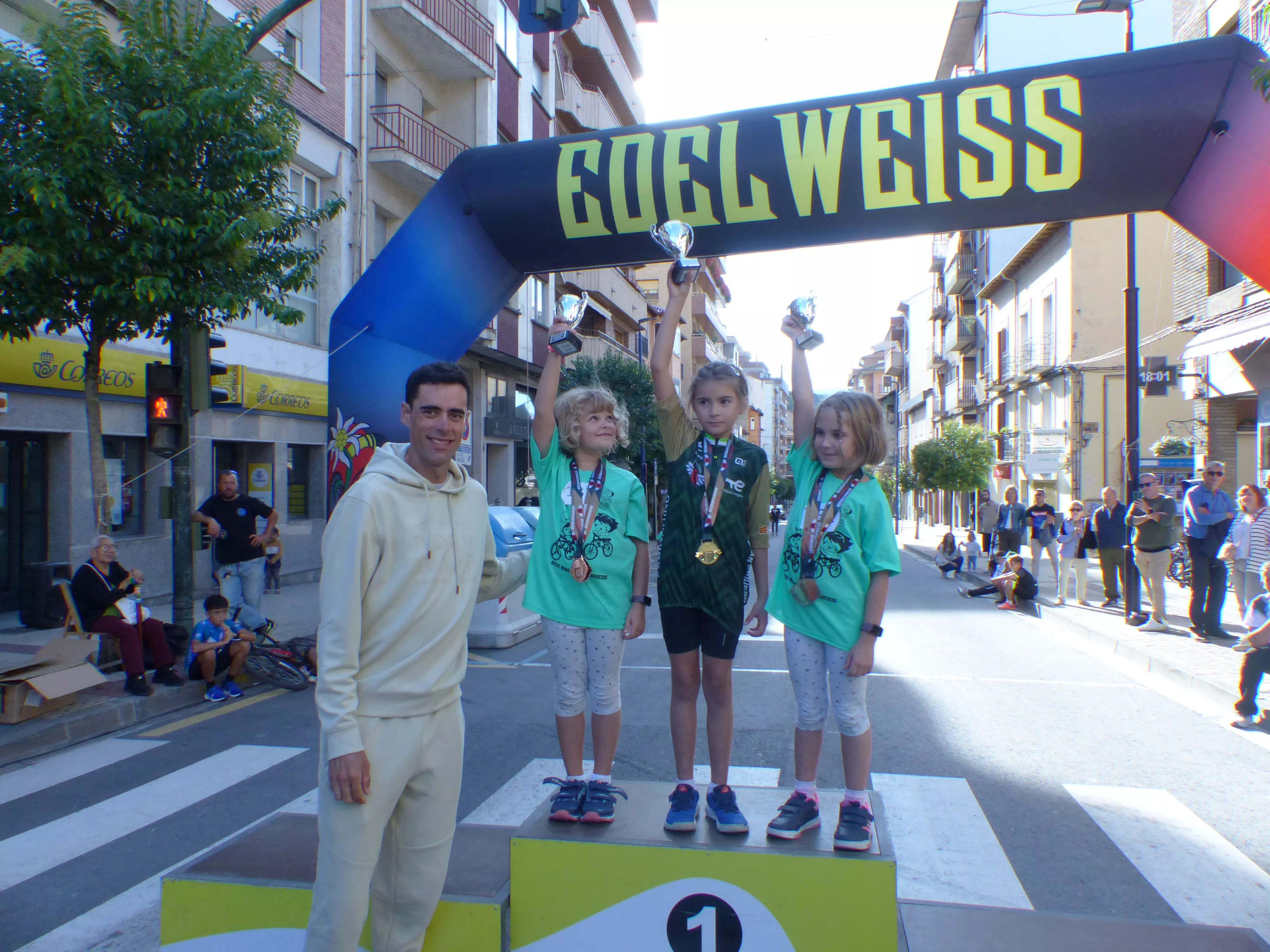 Mini Quebrantahuesos. Foto Andrés Alcaraz.