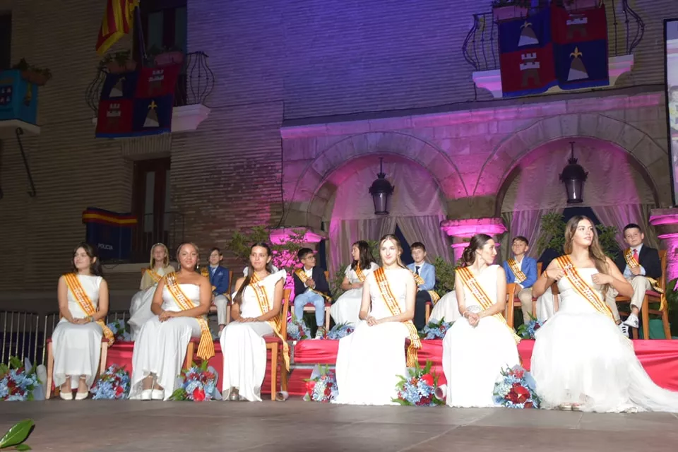 Presentación de las zagalas, zagaletas y zagaletes de San Mateo de Monzón y la lectura del pregón.