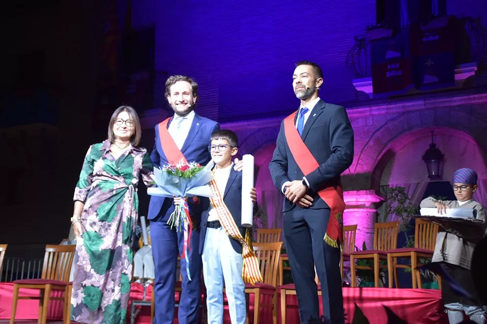 Presentación de las zagalas, zagaletas y zagaletes de San Mateo de Monzón y la lectura del pregón.