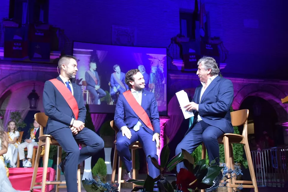 Presentación de las zagalas, zagaletas y zagaletes de San Mateo de Monzón y la lectura del pregón.
