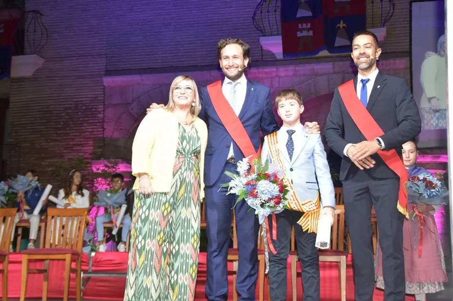 Presentación de las zagalas, zagaletas y zagaletes de San Mateo de Monzón y la lectura del pregón.