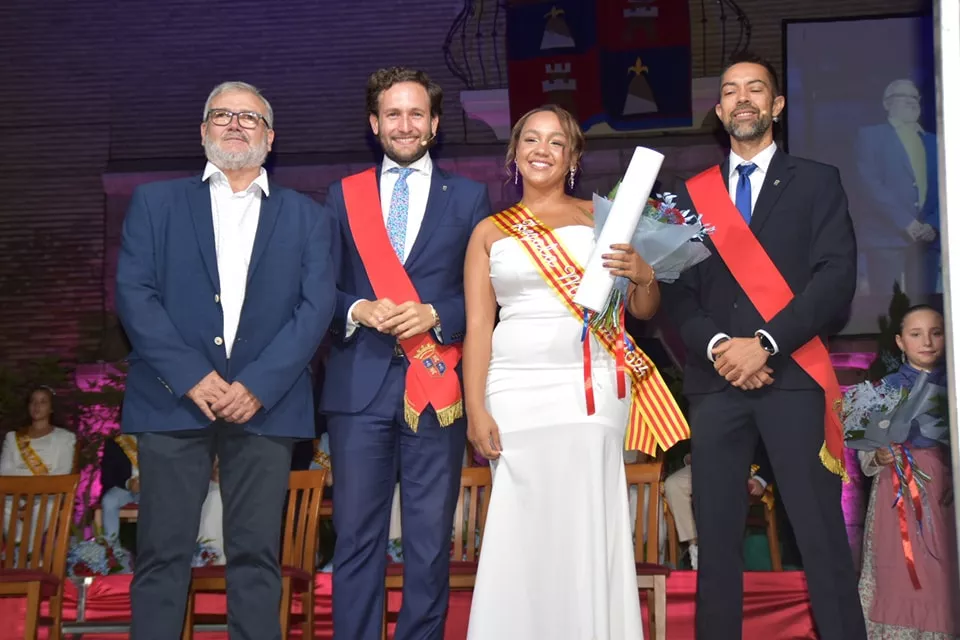 Presentación de las zagalas, zagaletas y zagaletes de San Mateo de Monzón y la lectura del pregón.
