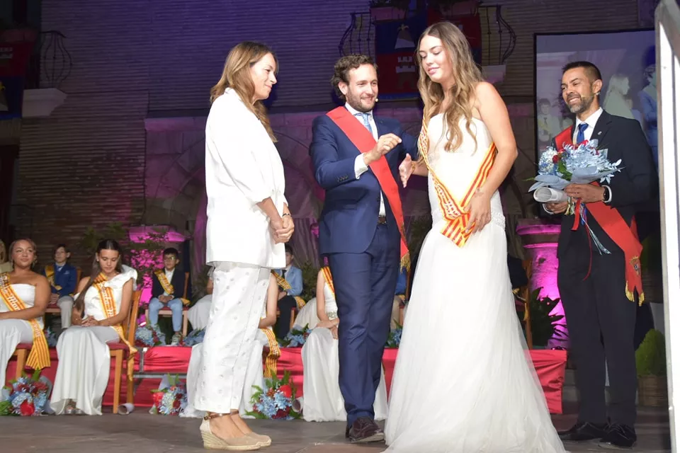 Presentación de las zagalas, zagaletas y zagaletes de San Mateo de Monzón y la lectura del pregón.