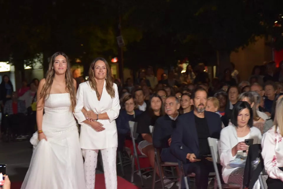 Presentación de las zagalas, zagaletas y zagaletes de San Mateo de Monzón y la lectura del pregón.