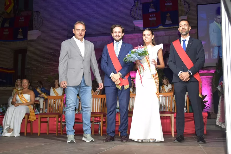 Presentación de las zagalas, zagaletas y zagaletes de San Mateo de Monzón y la lectura del pregón.