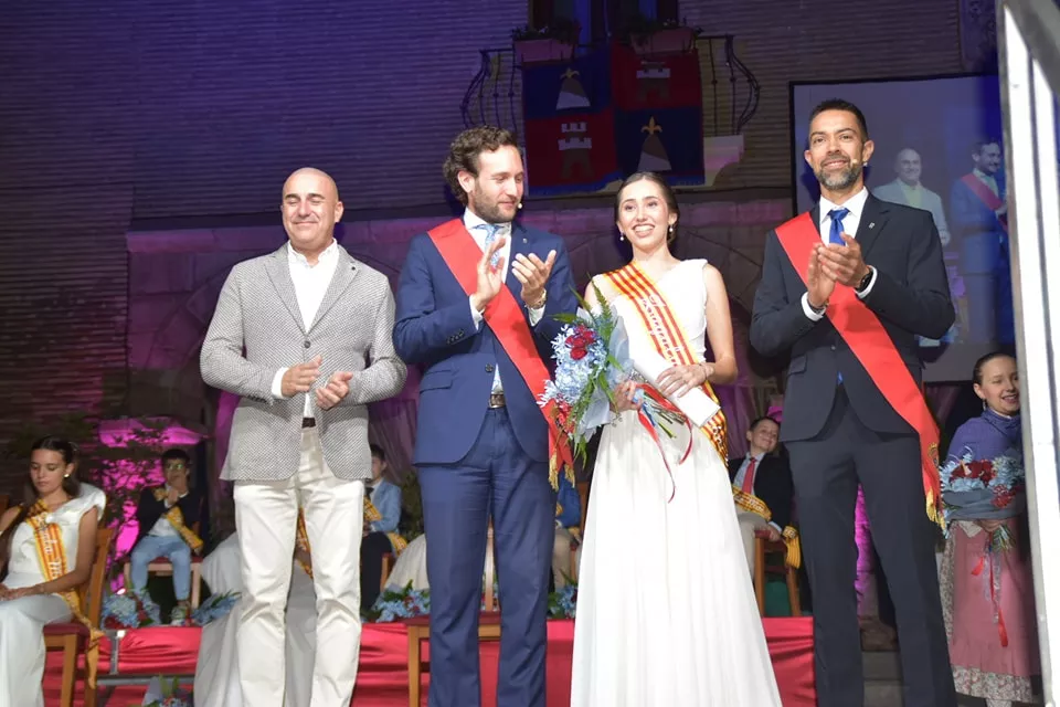 Presentación de las zagalas, zagaletas y zagaletes de San Mateo de Monzón y la lectura del pregón.