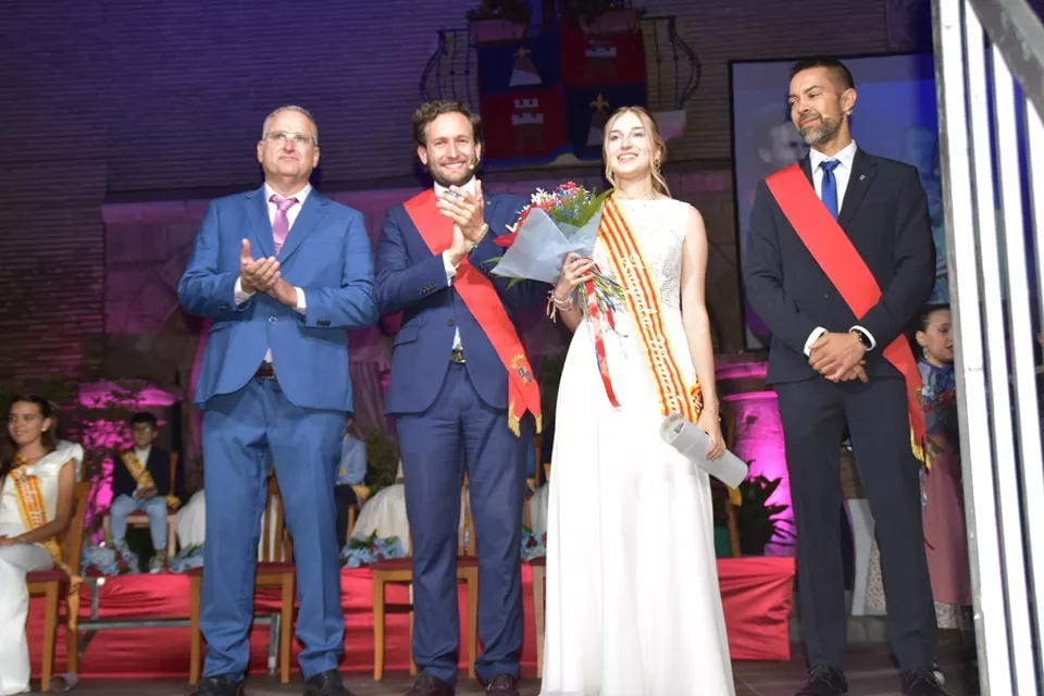 Presentación de las zagalas, zagaletas y zagaletes de San Mateo de Monzón y la lectura del pregón.