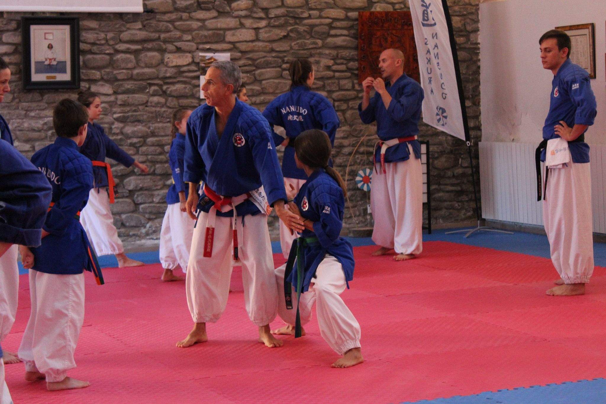 El curso está dentro del encuentro de artes marciales internacional organizado por el Club Karate-Nanbudo Caslano