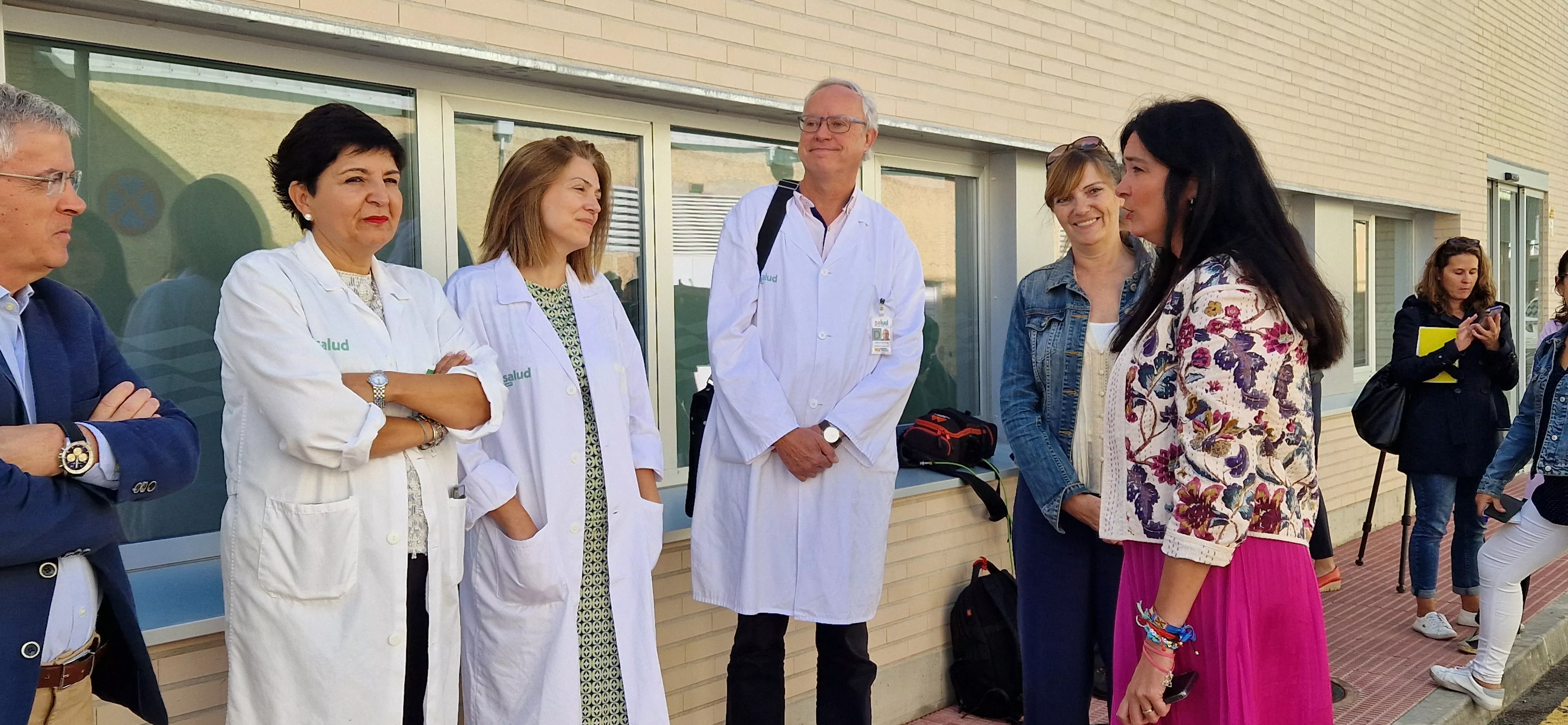 Visita de Bancalero para anunciar la ampliación del servicio de Radioterapia. Foto Myriam Martínez 