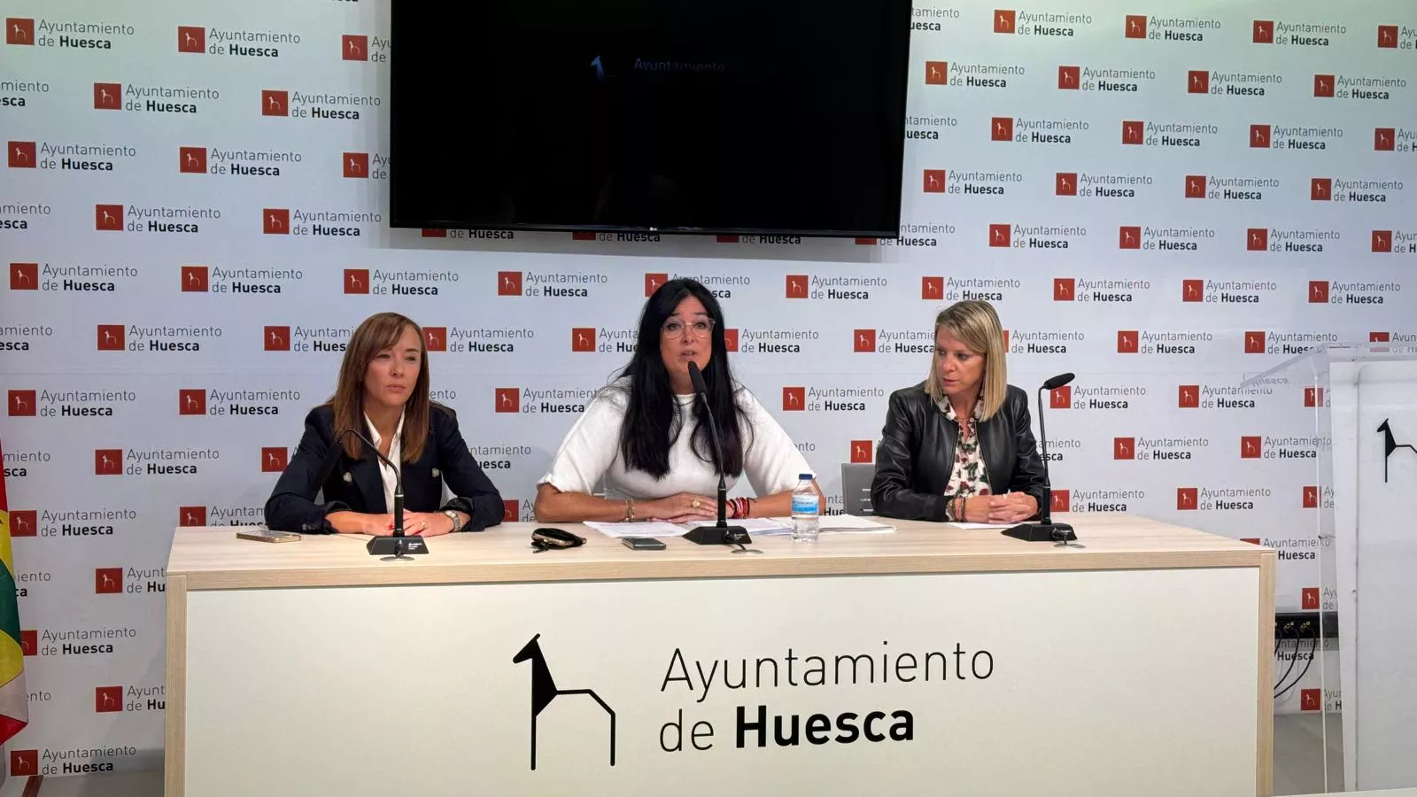 Lorena Orduna, Gemma Allué y Nuria Mur en la rueda de prensa