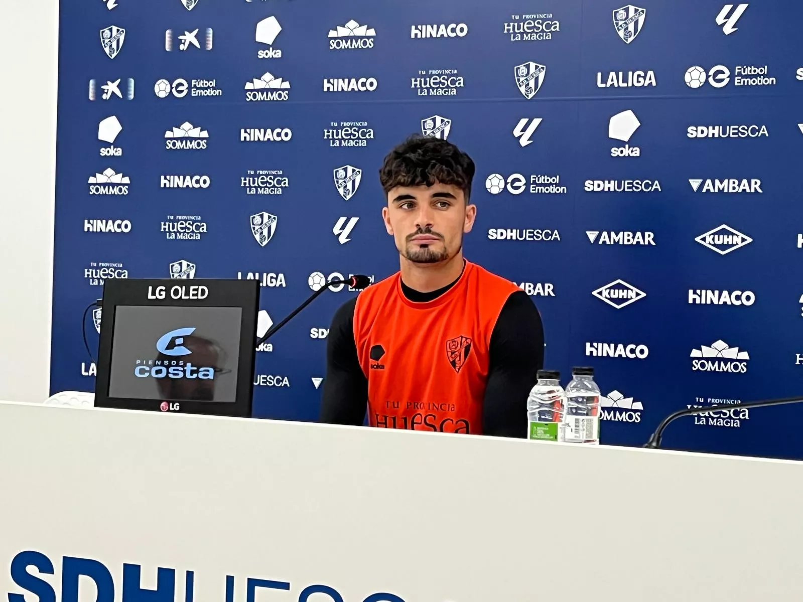 Javi Mier reconoce los errores y quiere hacerse fuerte en El Alcoraz. Foto: Adri Mora