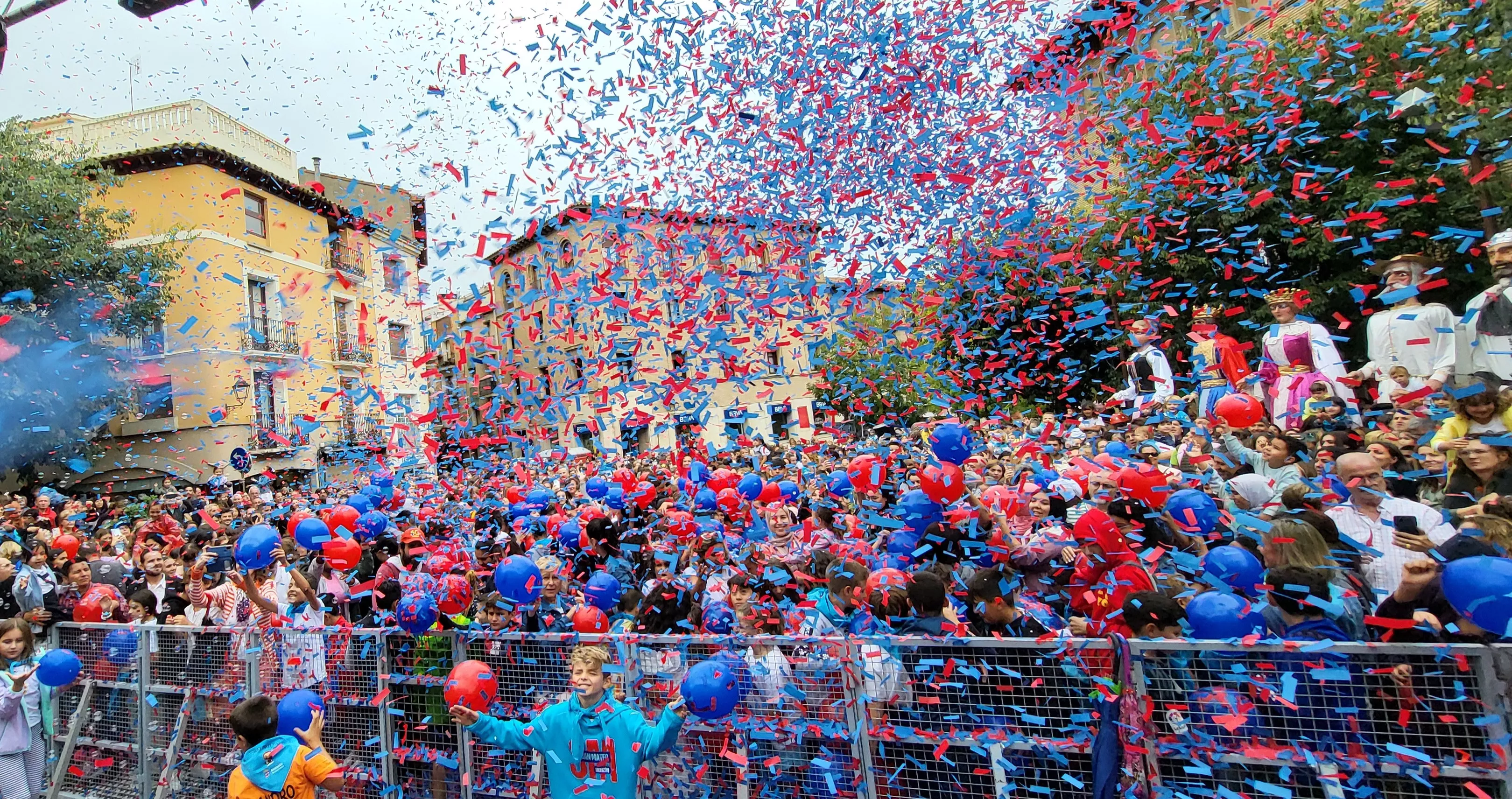 Codetazo infantil con el que Monzón ha iniciado las fiestas de San Mateo 2024. Foto Mercedes Manterola