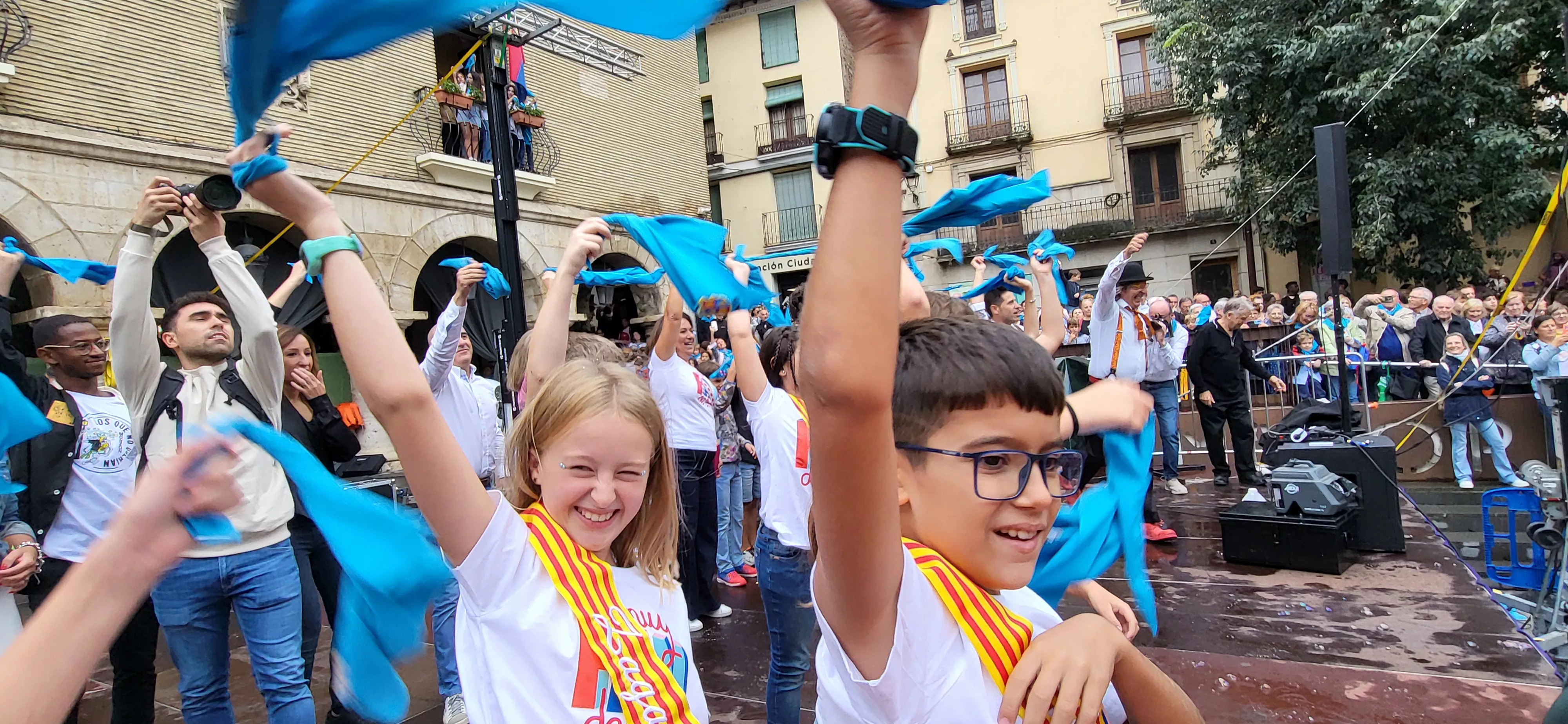 Codetazo infantil con el que Monzón ha iniciado las fiestas de San Mateo 2024. Foto Mercedes Manterola