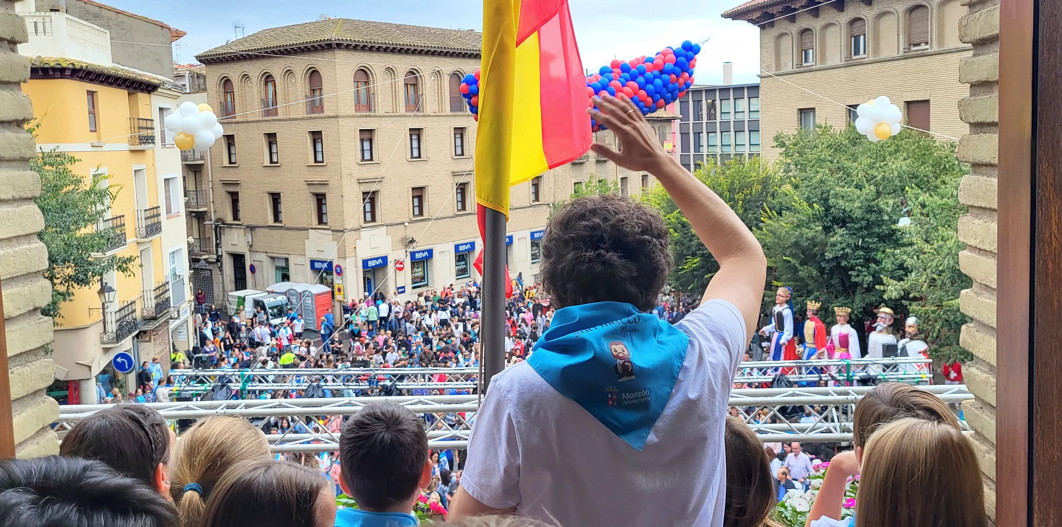 Codetazo infantil con el que Monzón ha iniciado las fiestas de San Mateo 2024. Foto Mercedes Manterola
