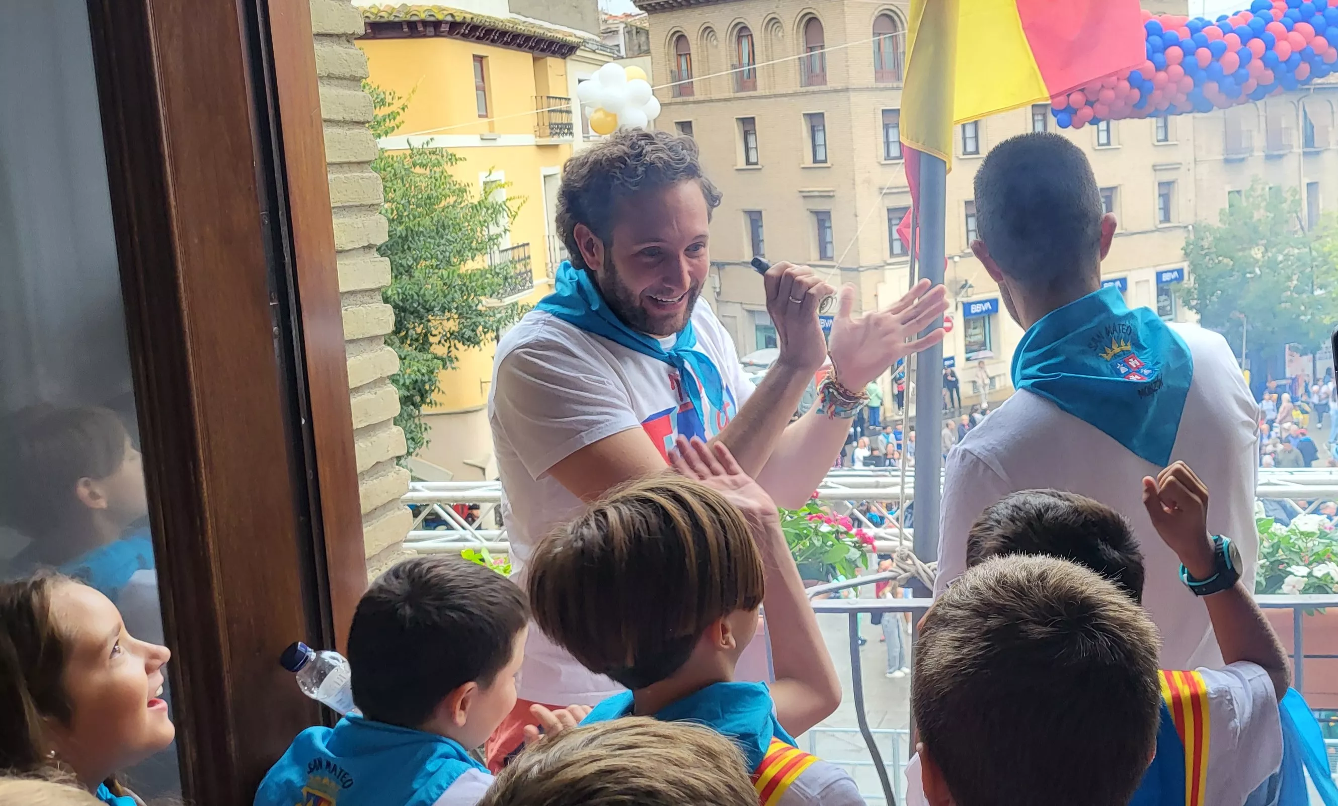 Codetazo infantil con el que Monzón ha iniciado las fiestas de San Mateo 2024. Foto Mercedes Manterola