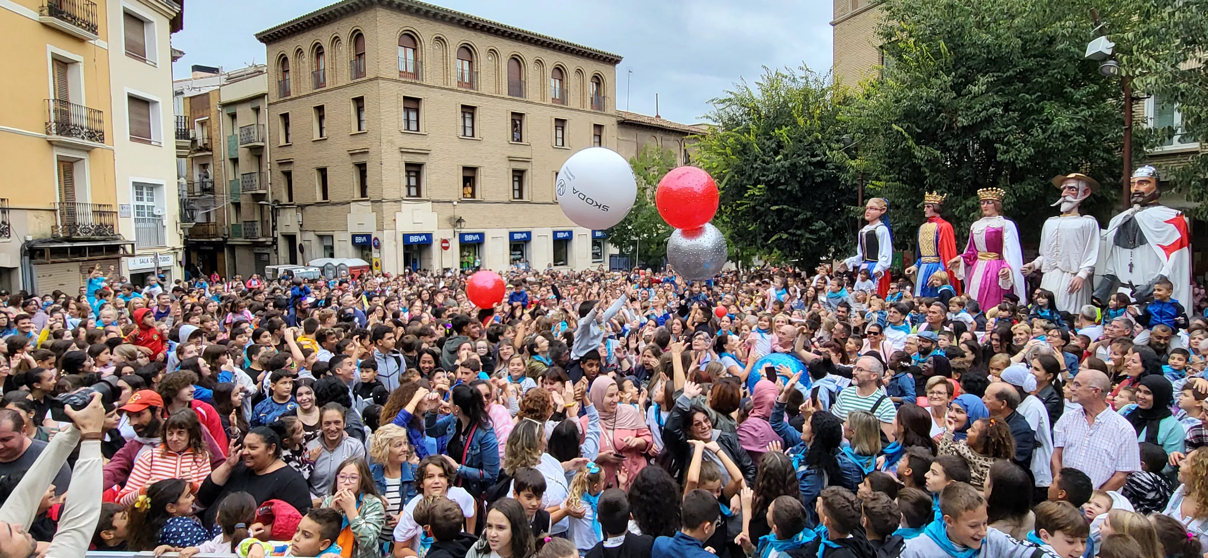 Codetazo infantil con el que Monzón ha iniciado las fiestas de San Mateo 2024. Foto Mercedes Manterola